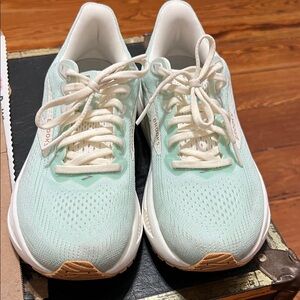 Brooks Women's Ghost 17 Athletic Shoes